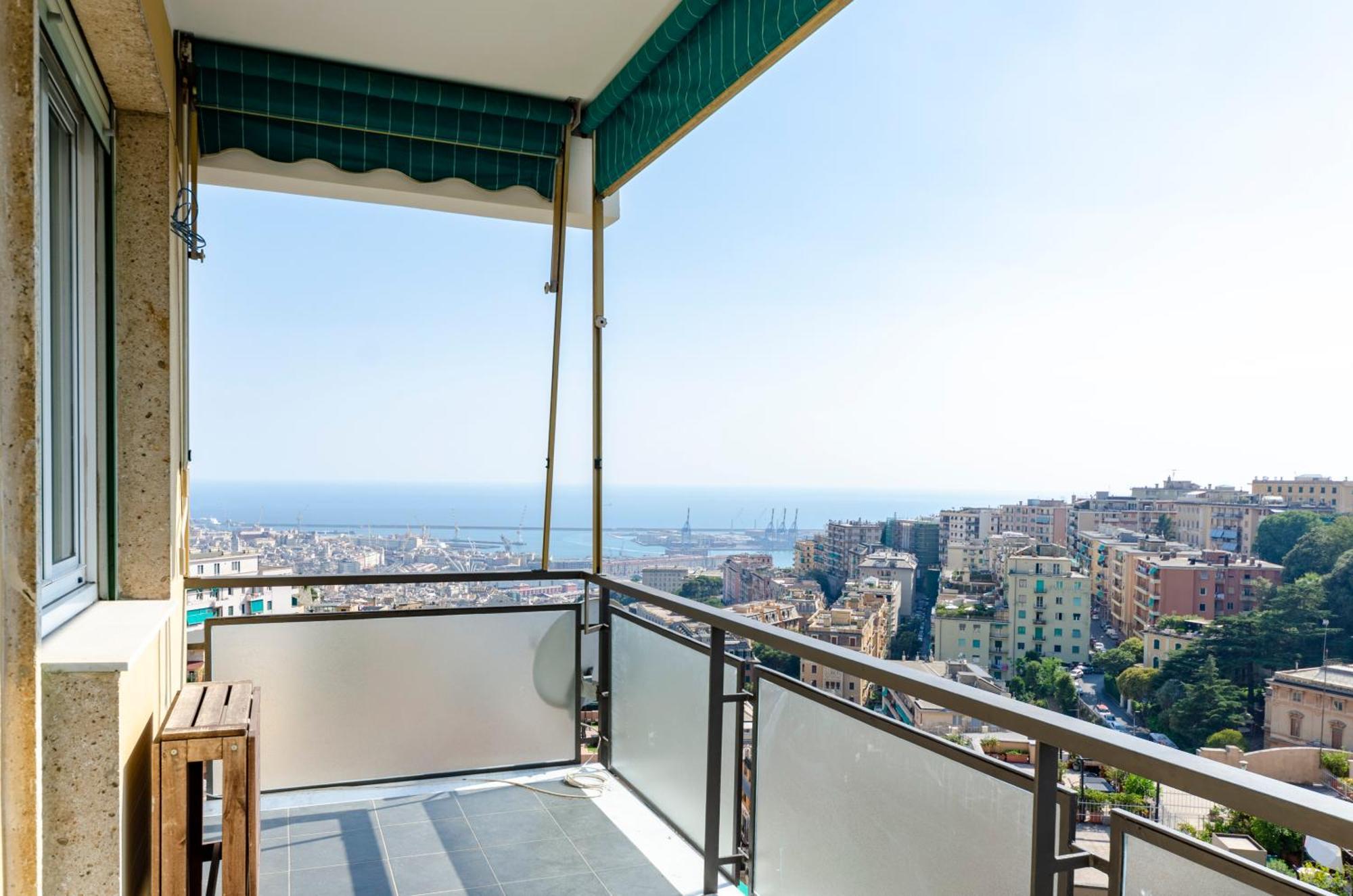 Joivy Great Flat With Sea View Apartment Genoa Bagian luar foto