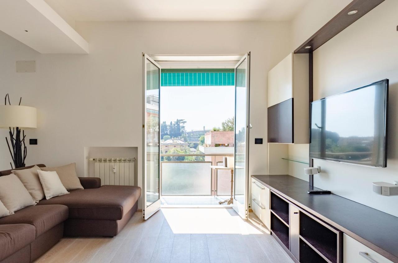 Joivy Great Flat With Sea View Apartment Genoa Bagian luar foto