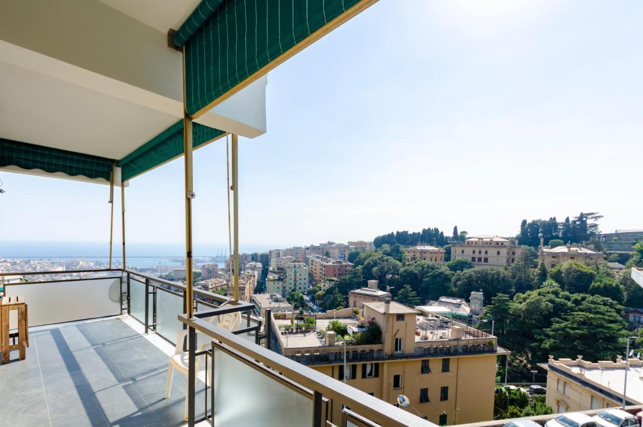 Joivy Great Flat With Sea View Apartment Genoa Bagian luar foto