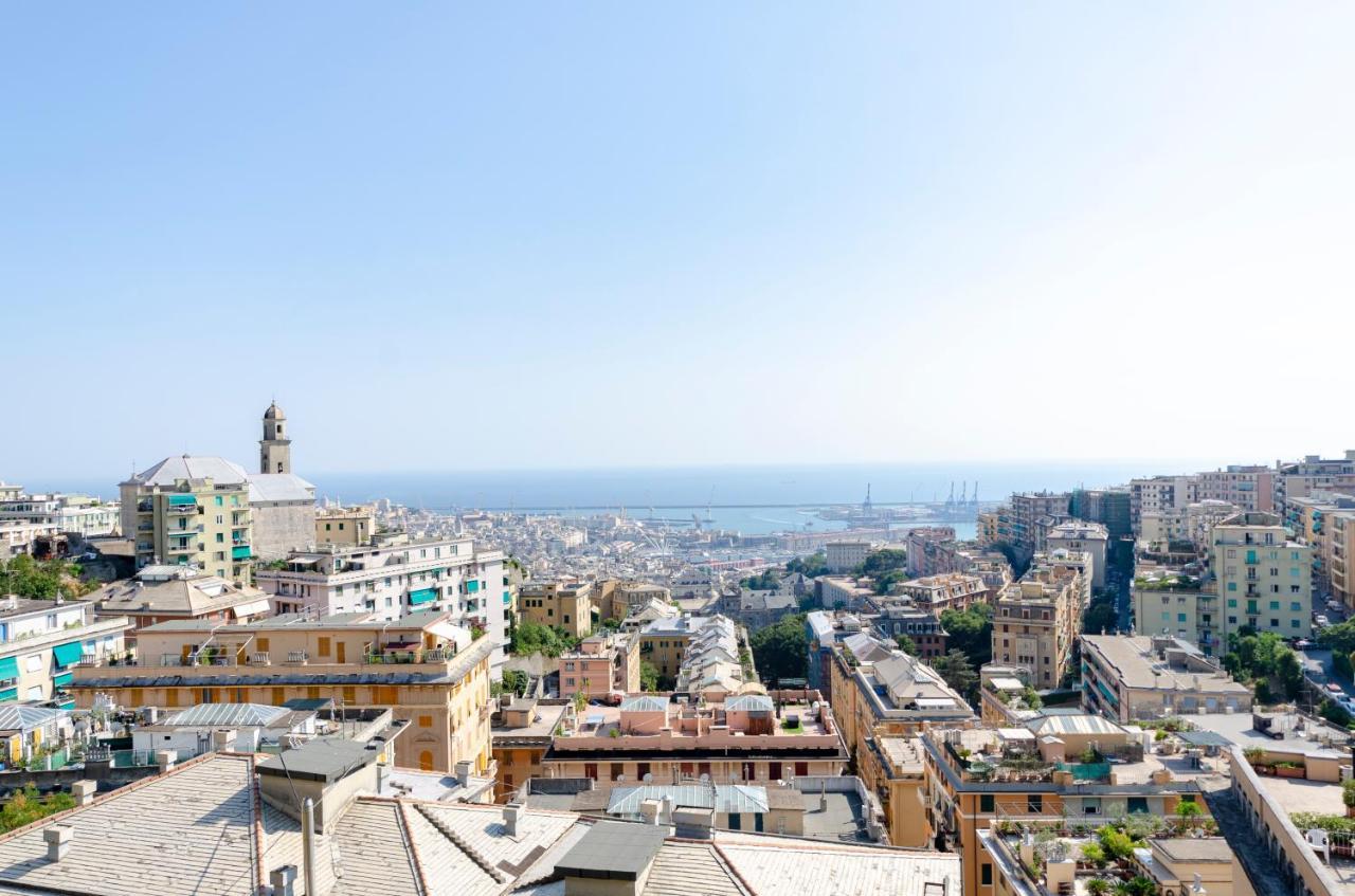 Joivy Great Flat With Sea View Apartment Genoa Bagian luar foto